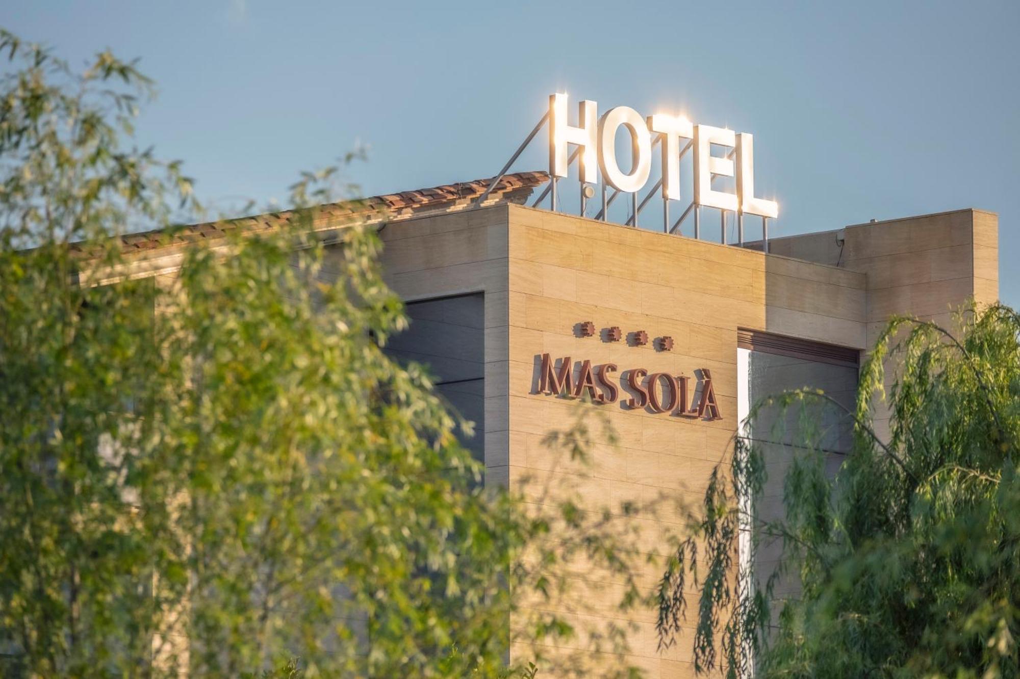 Hotel Mas Sola Santa Coloma De Farners Buitenkant foto
